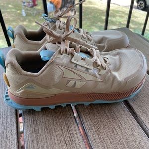 Women’s Altra Lone Peak 7 Trail Running size 7